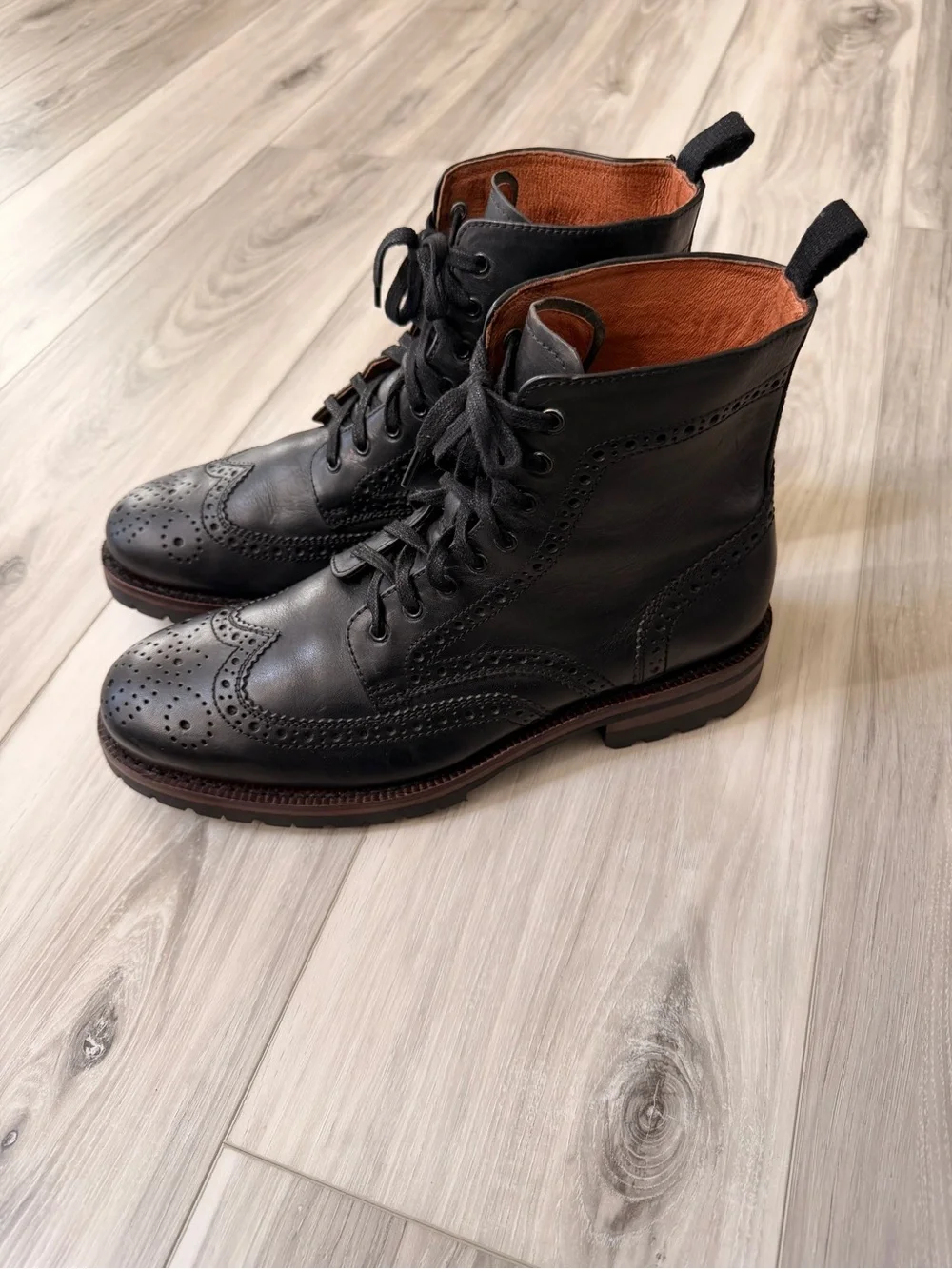 Frye James Lug Wingtip Lug Sole Leather Boots Men’s 8.5 Black